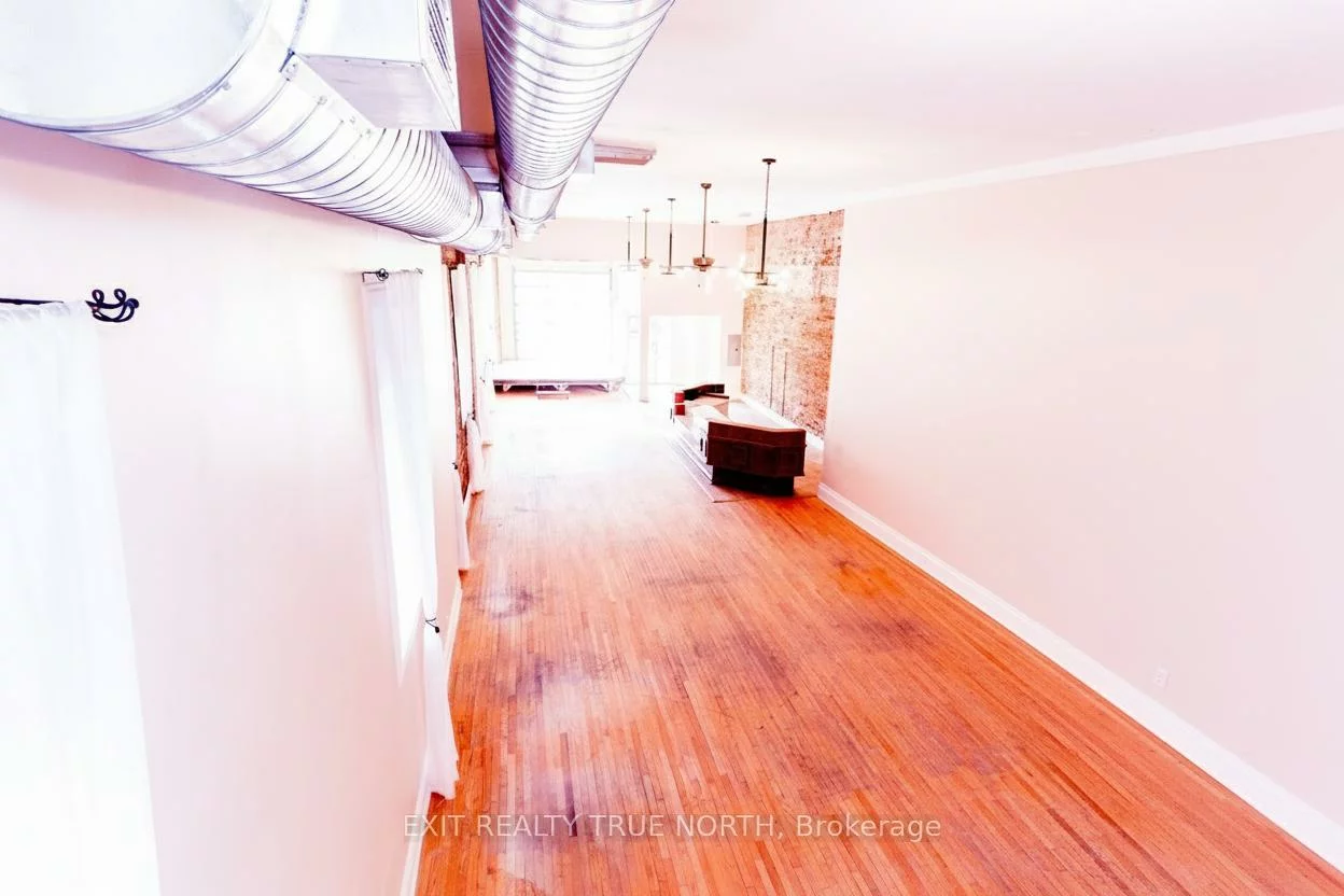 12, Dunlop, City Centre, Barrie