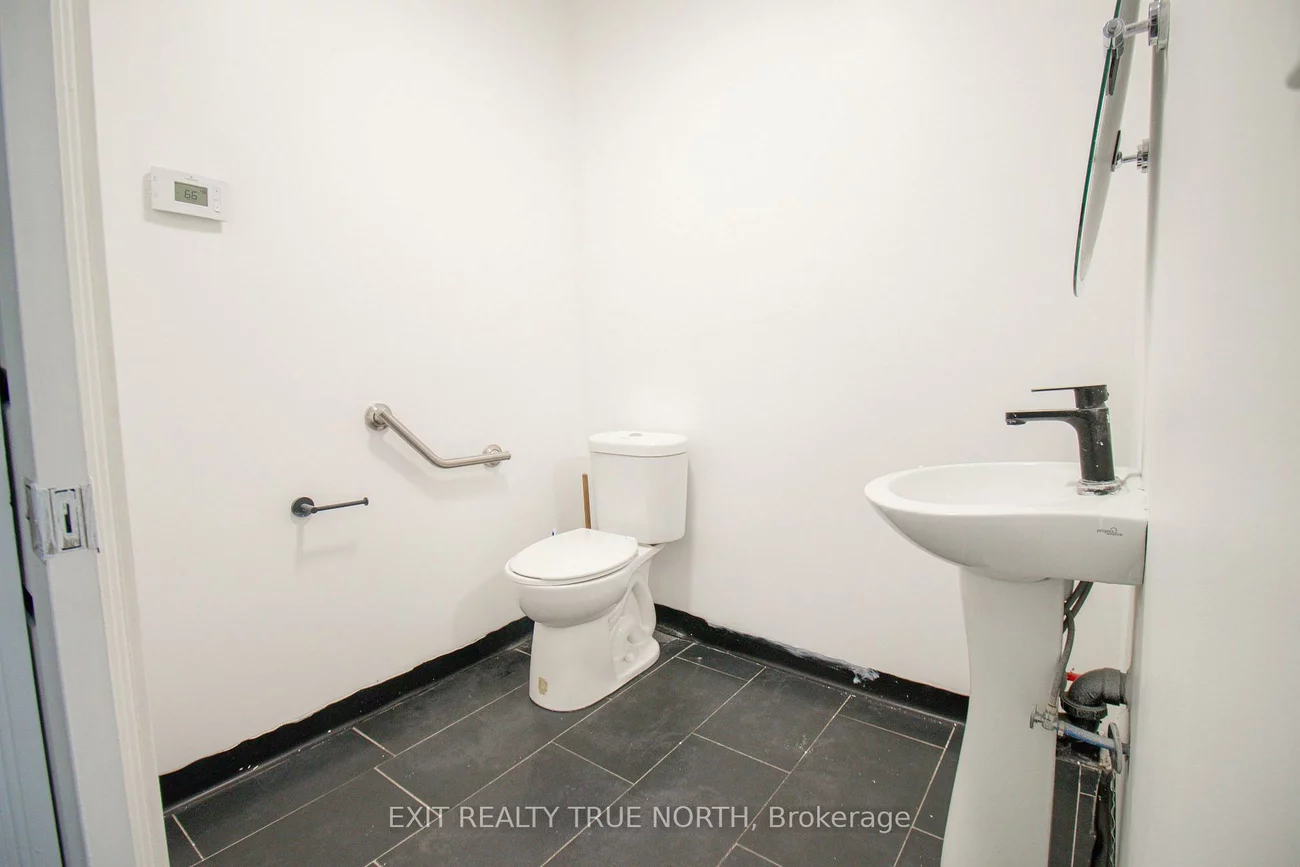 12, Dunlop, City Centre, Barrie