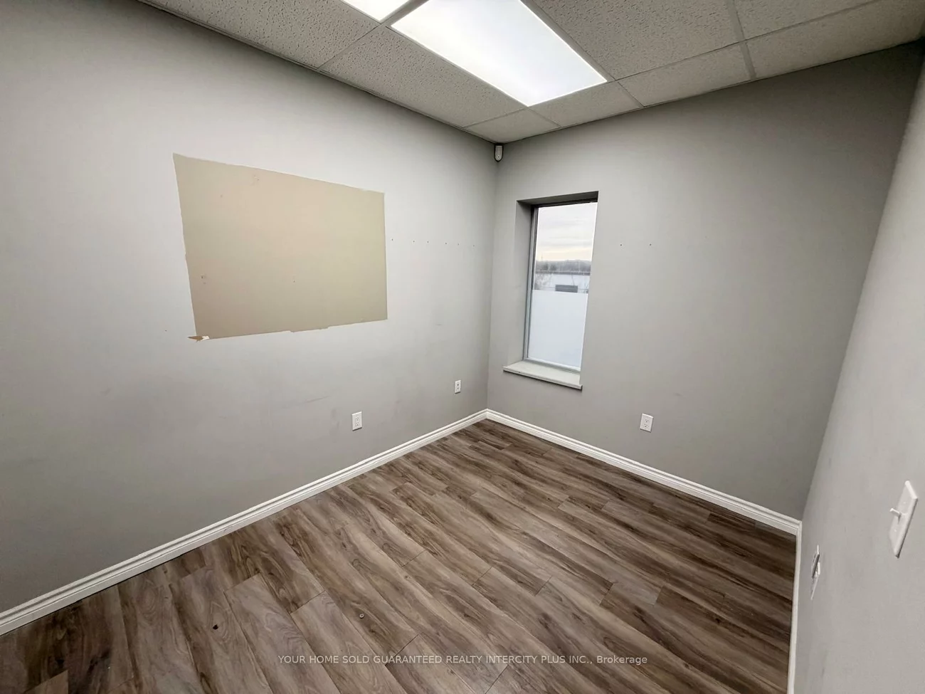 35, Morrow, 400 North, Barrie