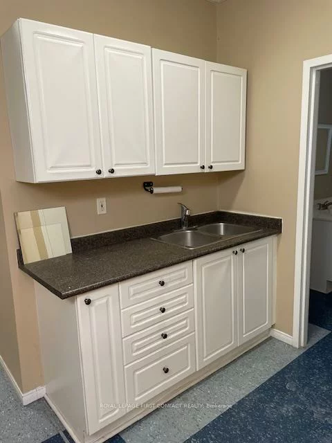 2, Marsellus, Holly, Barrie