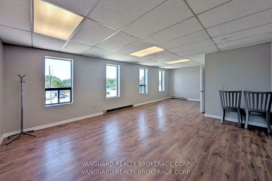 75, Welham, 400 East, Barrie