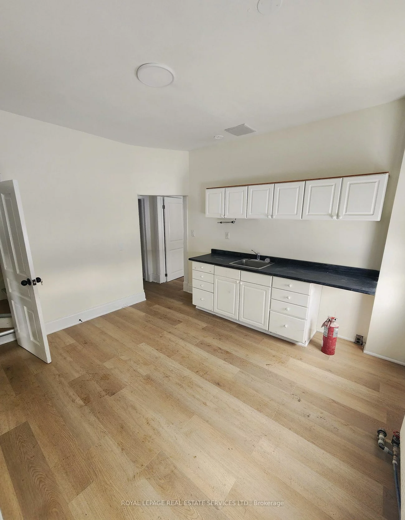 54, Ferndale, 400 North, Barrie