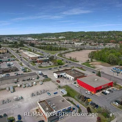 11, Hart, 400 West, Barrie