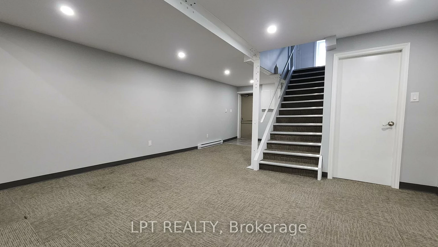 59, Collier, City Centre, Barrie