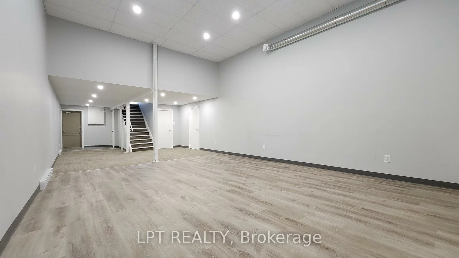 59, Collier, City Centre, Barrie