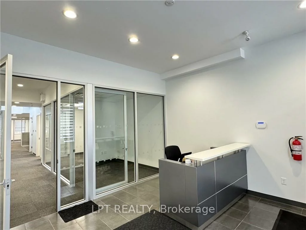 57, Collier, City Centre, Barrie