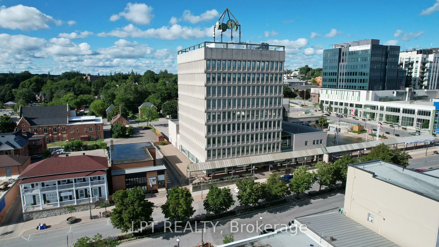 57, Collier, City Centre, Barrie