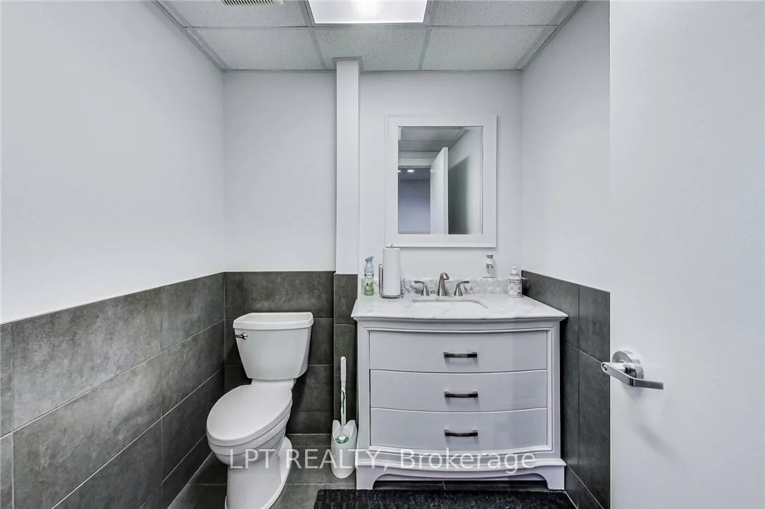 59, Collier, City Centre, Barrie