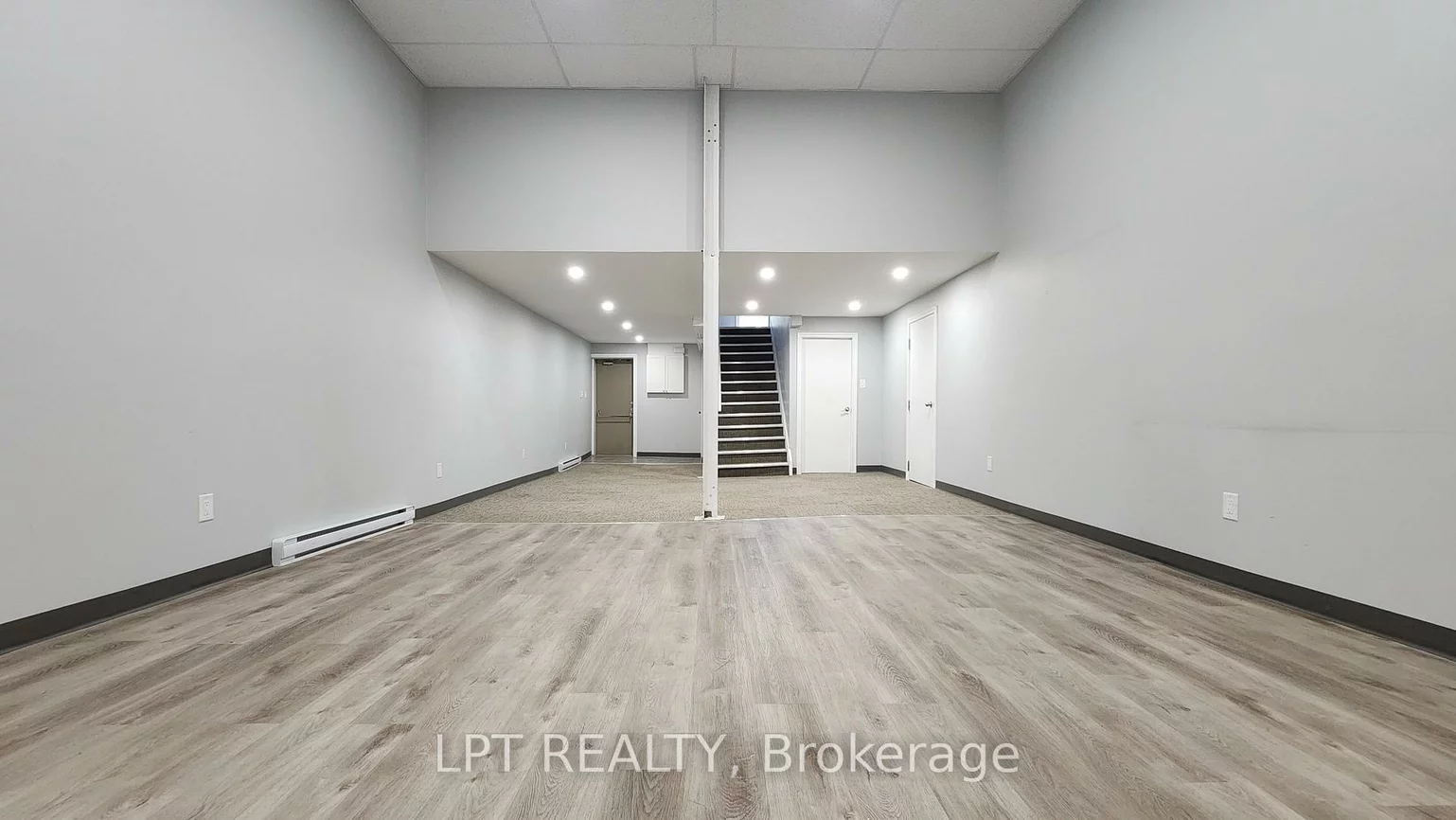 59, Collier, City Centre, Barrie