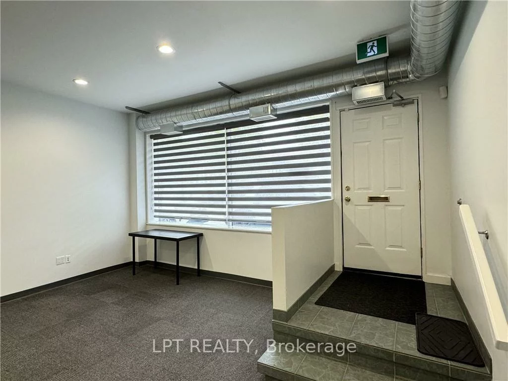 59, Collier, City Centre, Barrie