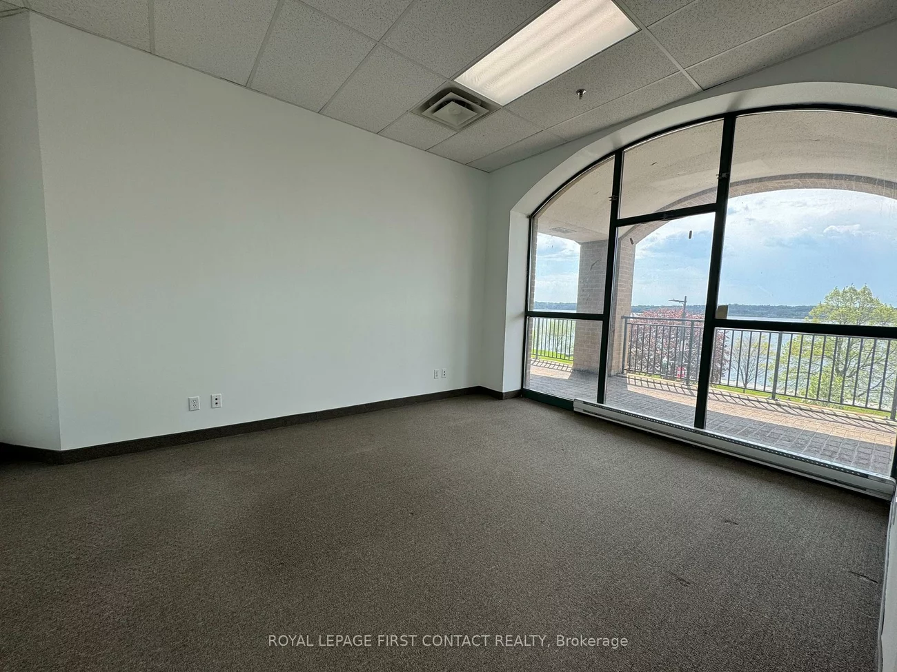 140, Dunlop, City Centre, Barrie