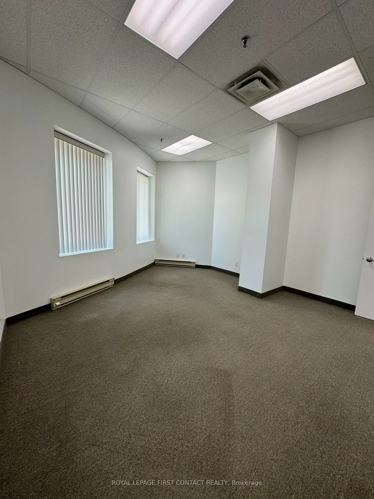 140, Dunlop, City Centre, Barrie