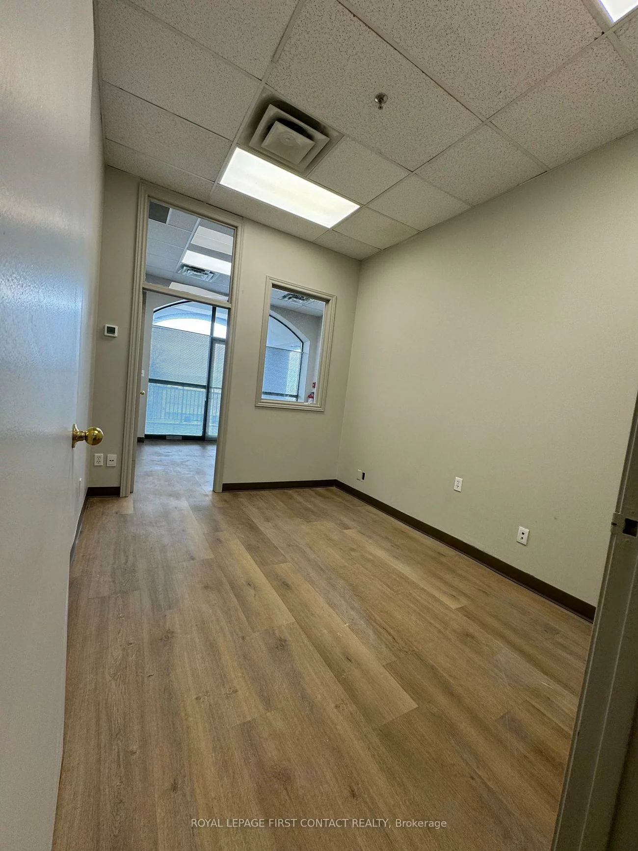 140, Dunlop, City Centre, Barrie