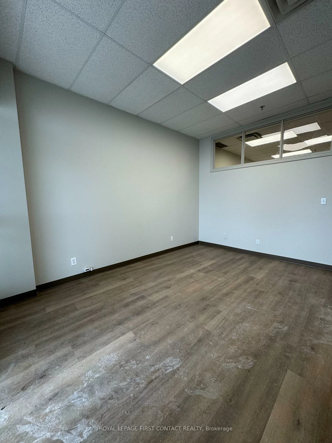 140, Dunlop, City Centre, Barrie