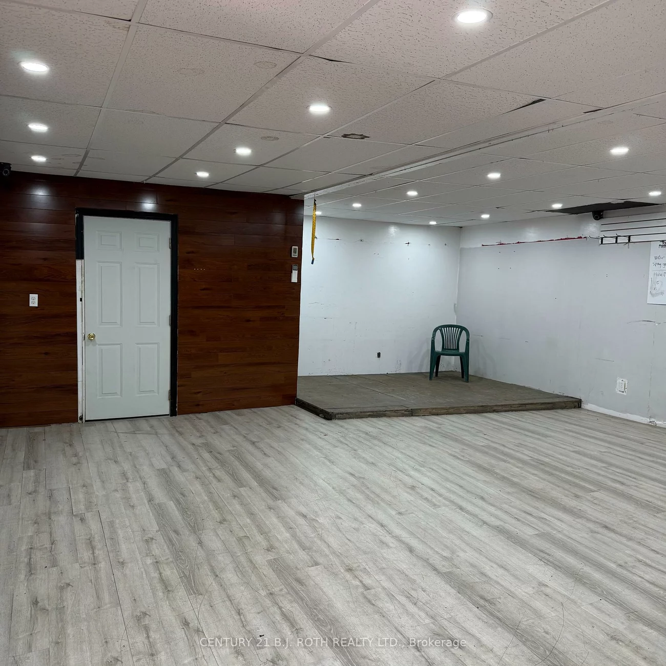 371, Mapleview, 400 West, Barrie