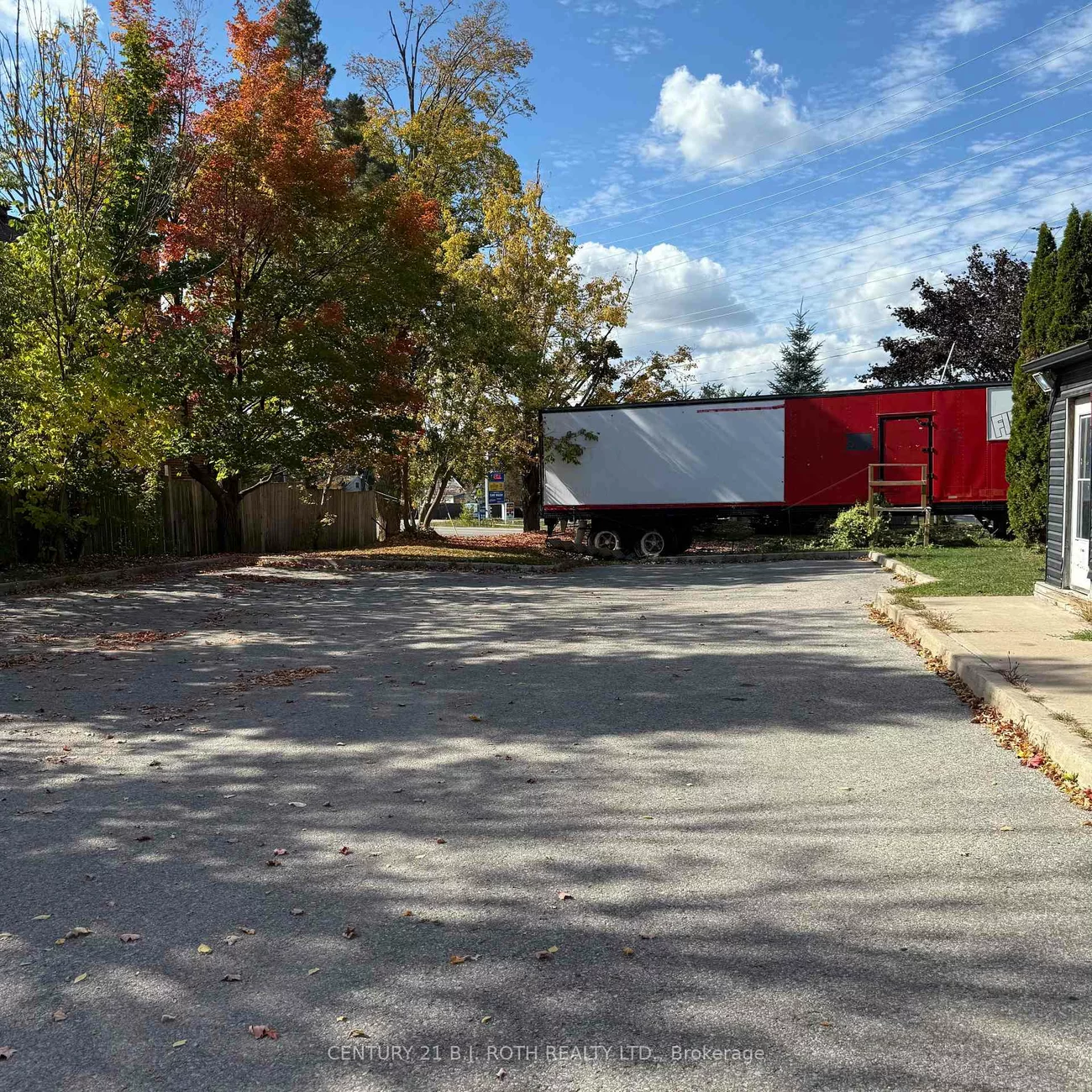 371, Mapleview, 400 West, Barrie