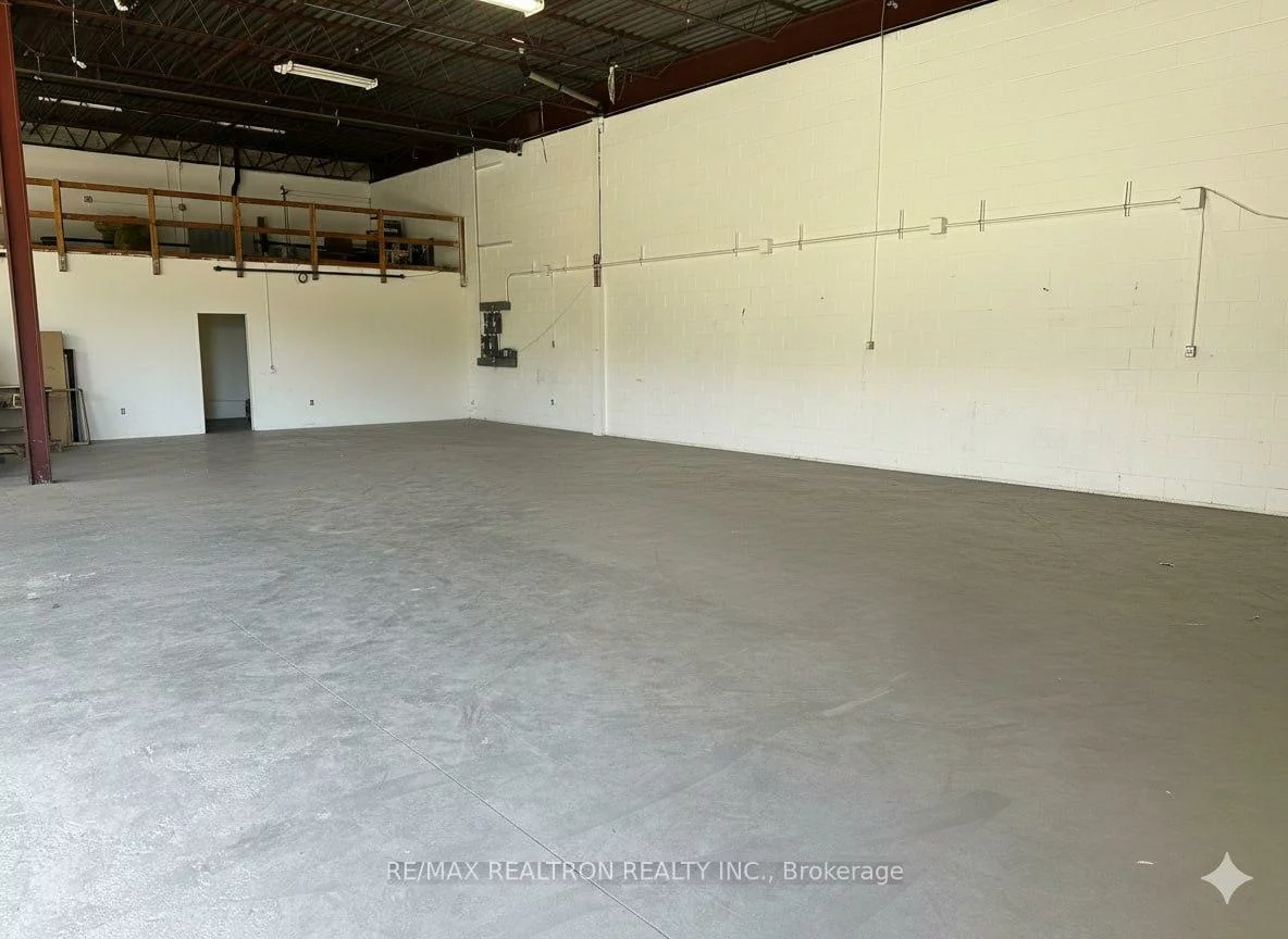 168, Tiffin, 400 North, Barrie