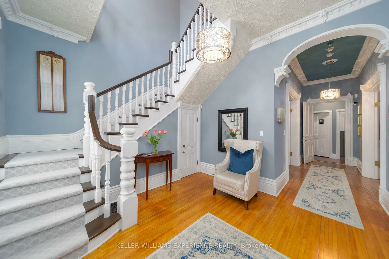 72, High, Queen's Park, Barrie