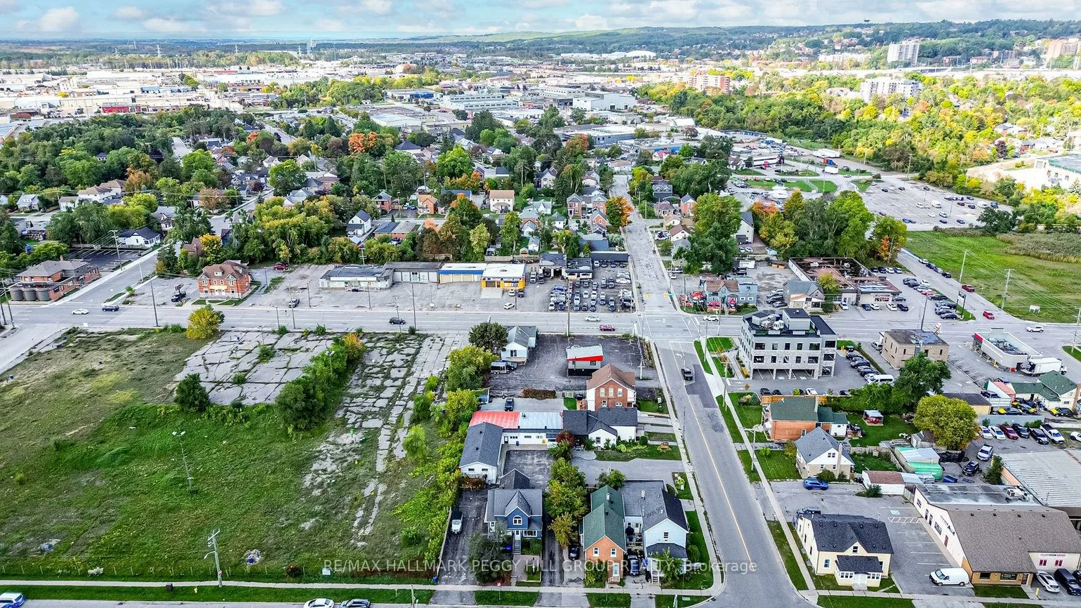 48, Ellen, City Centre, Barrie