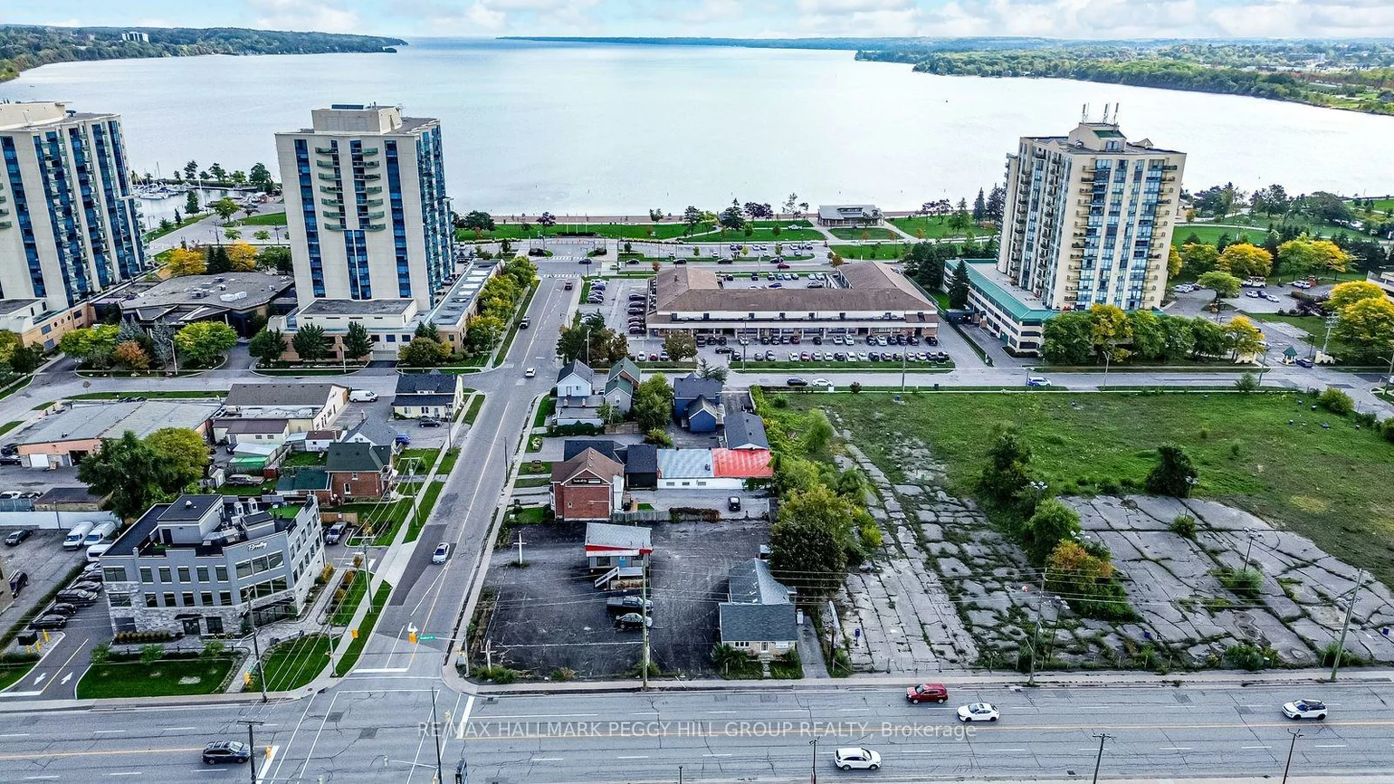 48, Ellen, City Centre, Barrie