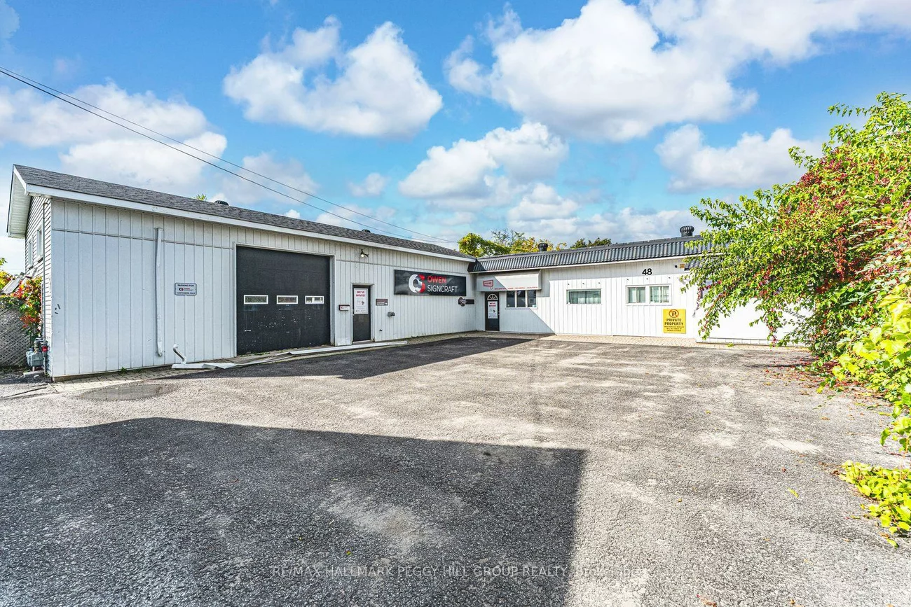 48, Ellen, City Centre, Barrie