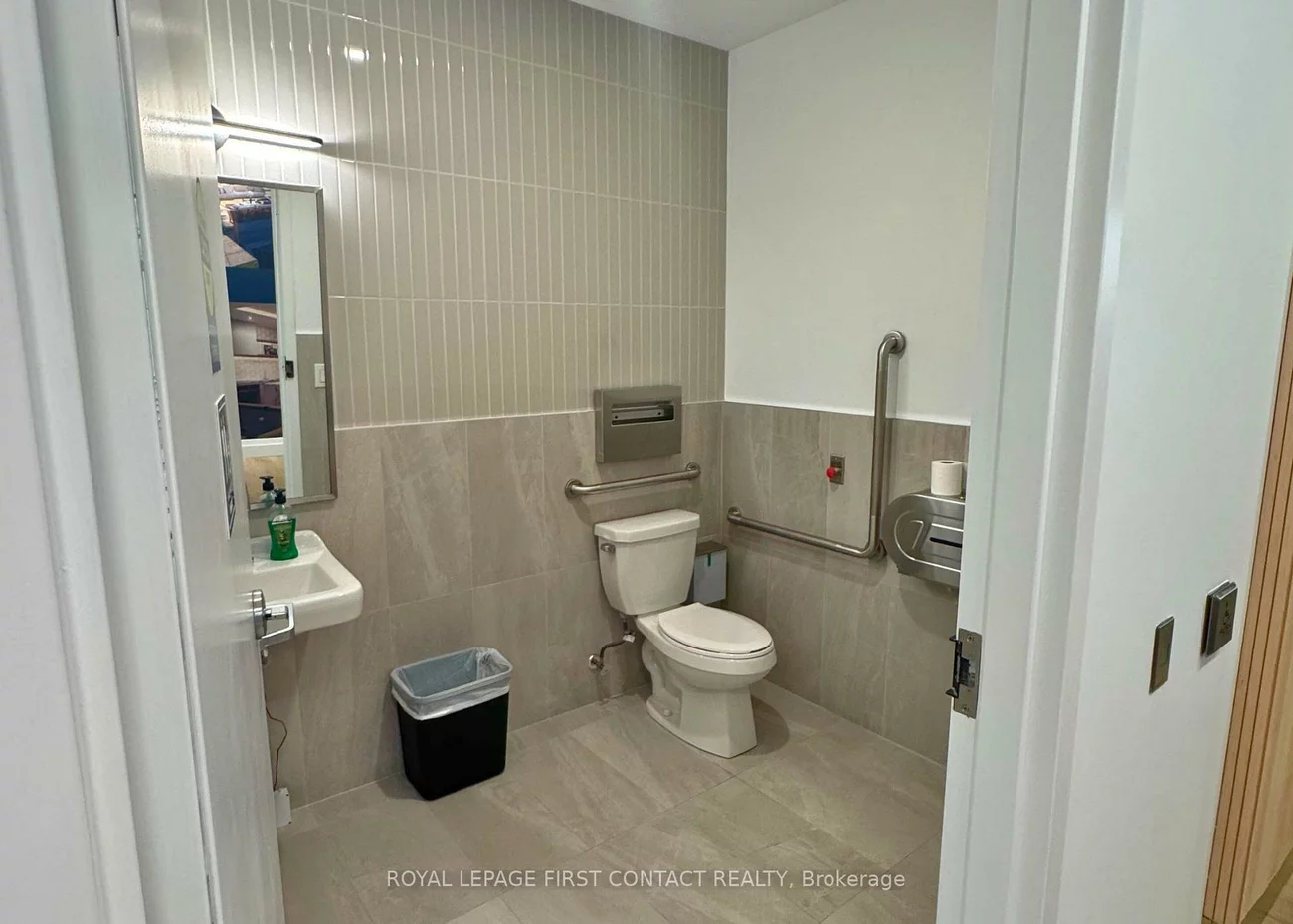 11, Lakeside, Little Lake, Barrie