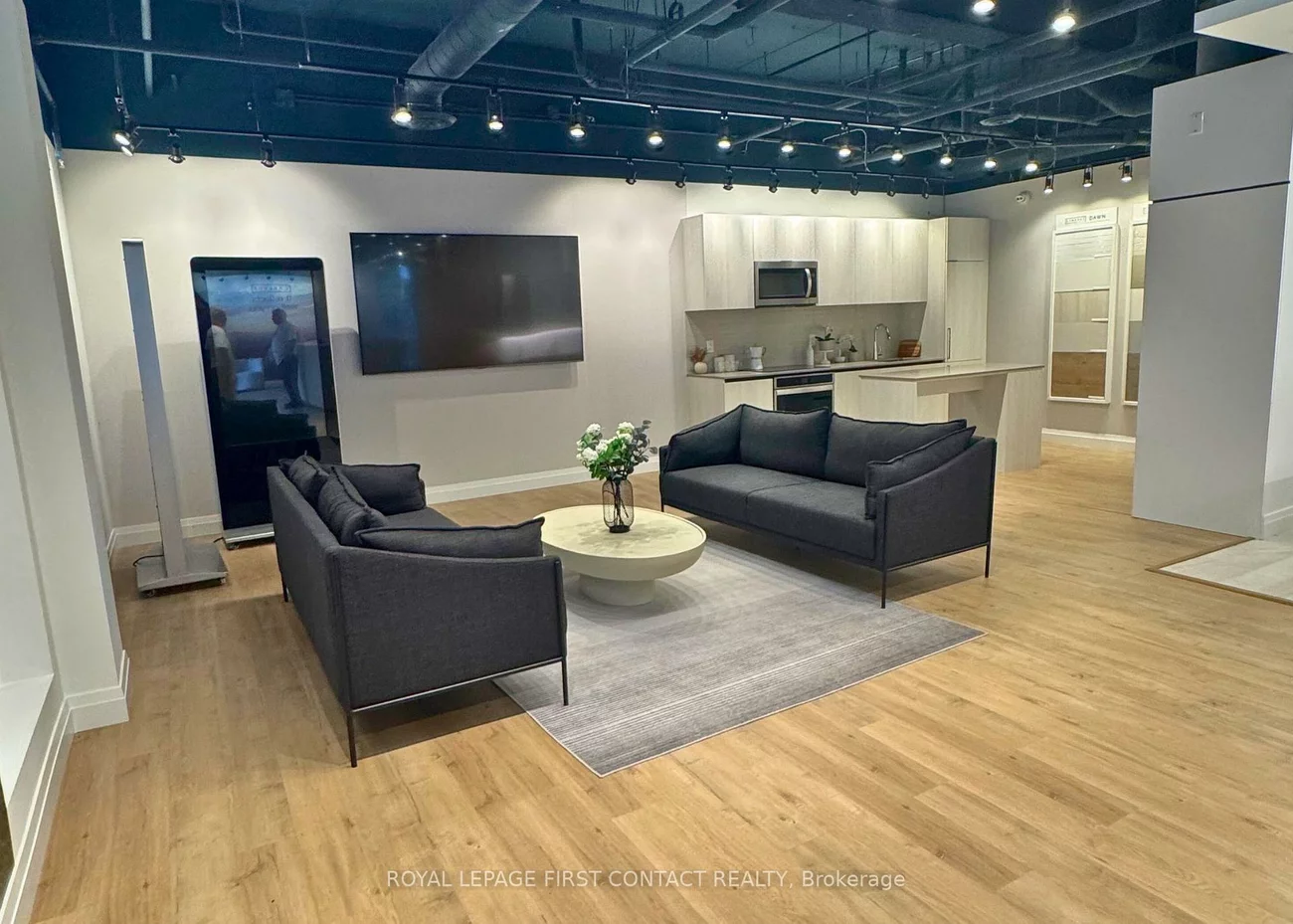 11, Lakeside, Little Lake, Barrie