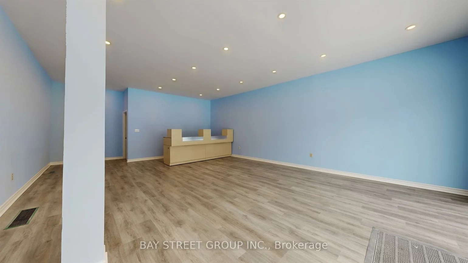 66, Maple, City Centre, Barrie