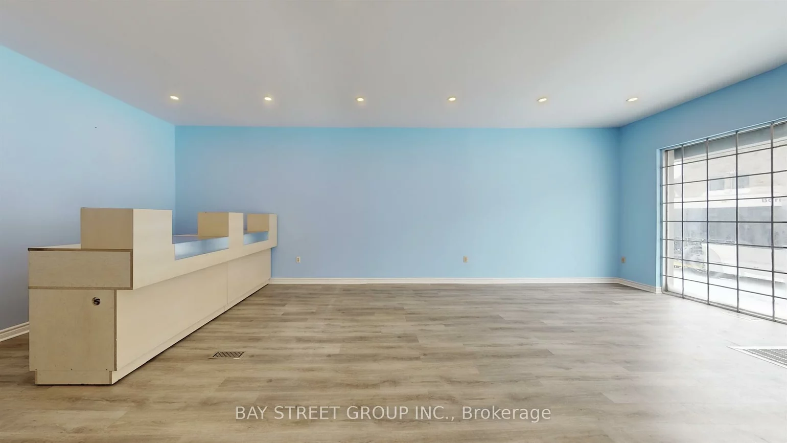 66, Maple, City Centre, Barrie