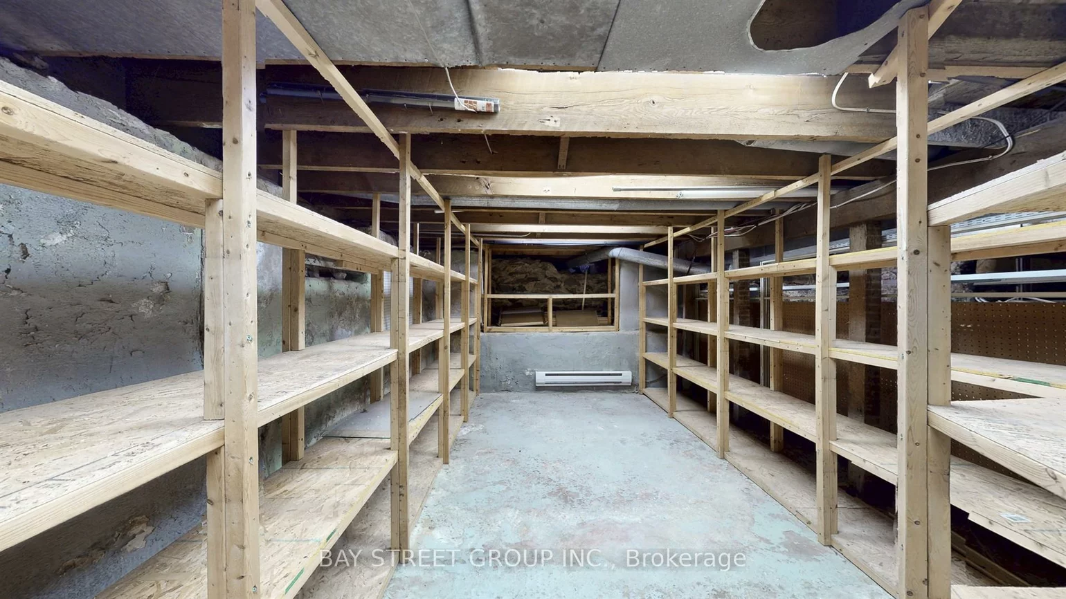 66, Maple, City Centre, Barrie