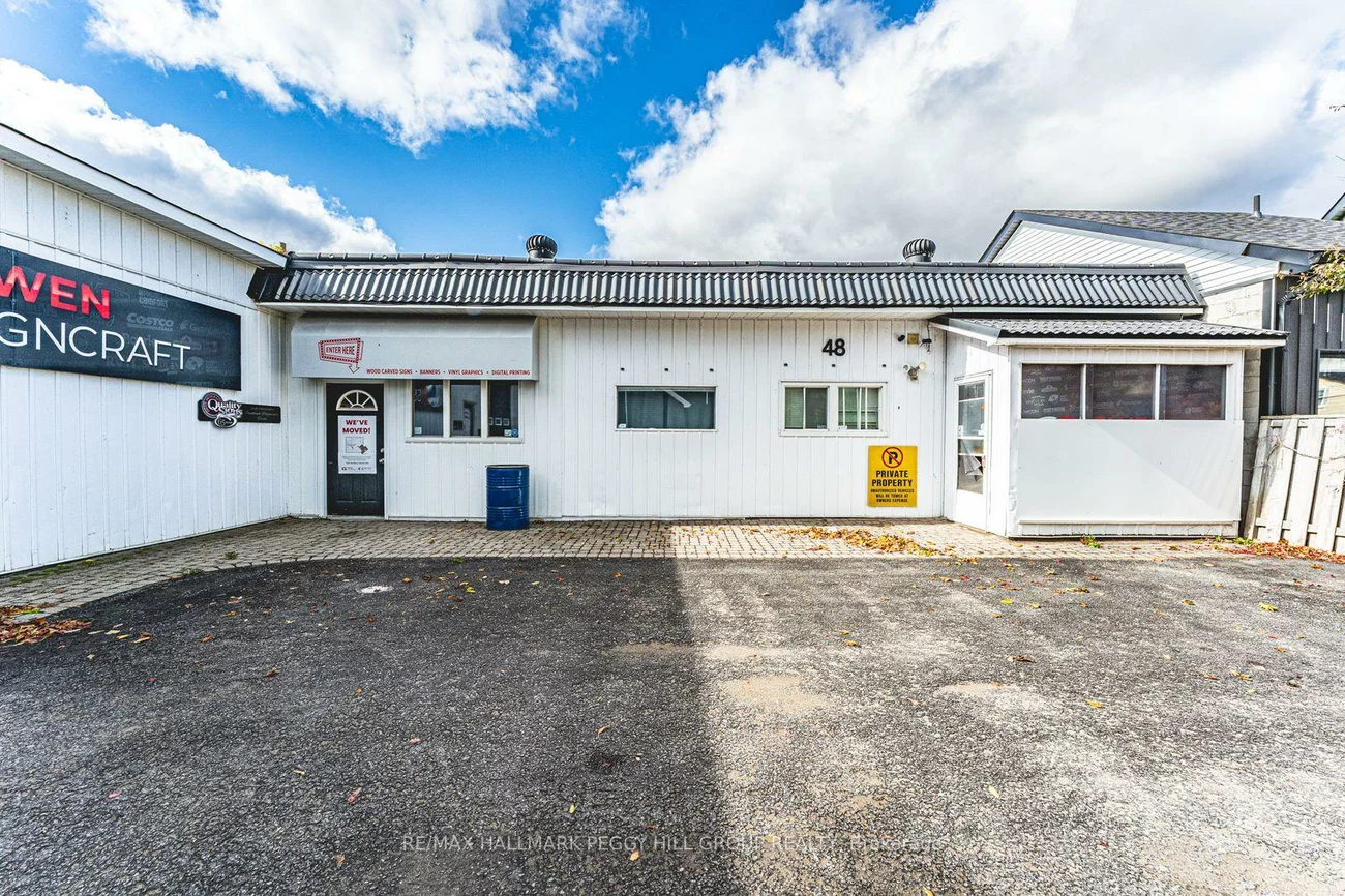 48, Ellen, City Centre, Barrie