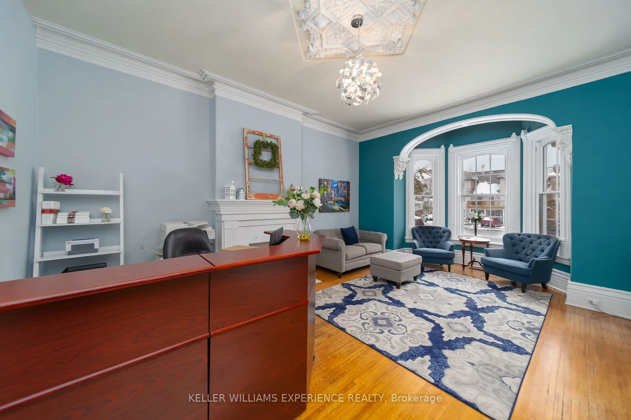 72, High, Queen's Park, Barrie