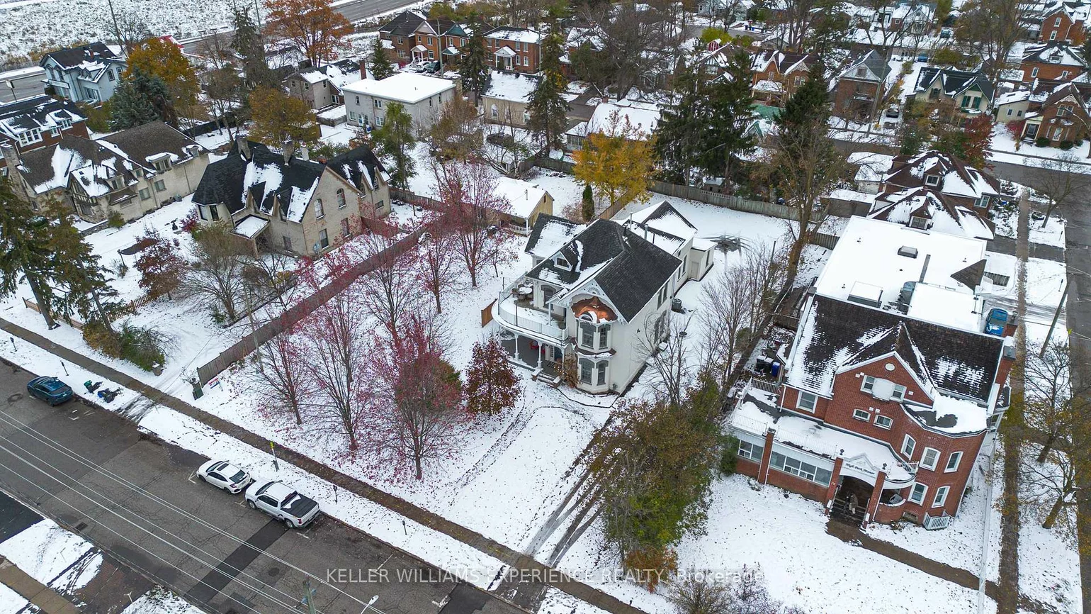 72, High, Queen's Park, Barrie