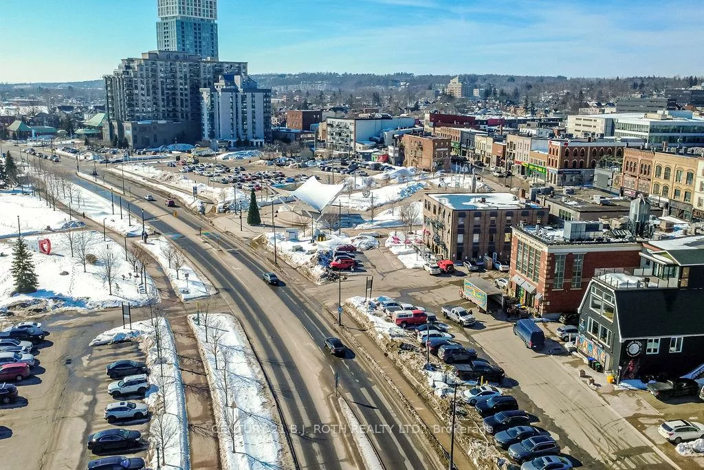 119, Dunlop, City Centre, Barrie