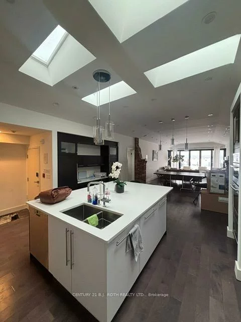 119, Dunlop, City Centre, Barrie