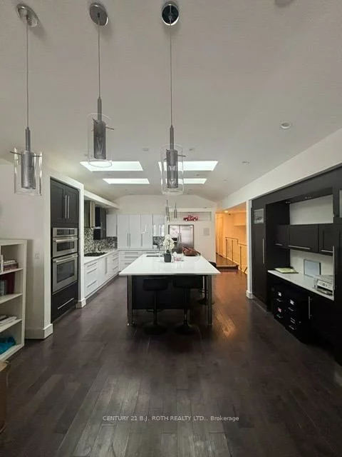 119, Dunlop, City Centre, Barrie