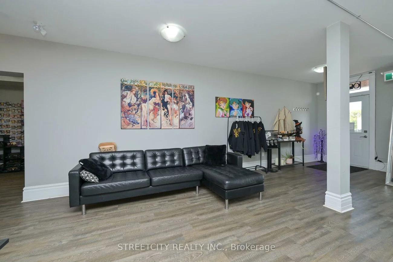 170, Bradford, City Centre, Barrie