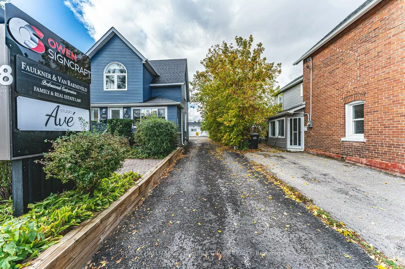 48, Ellen, City Centre, Barrie