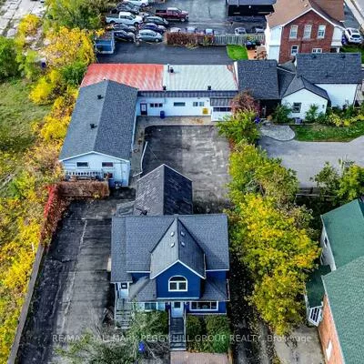 48, Ellen, City Centre, Barrie