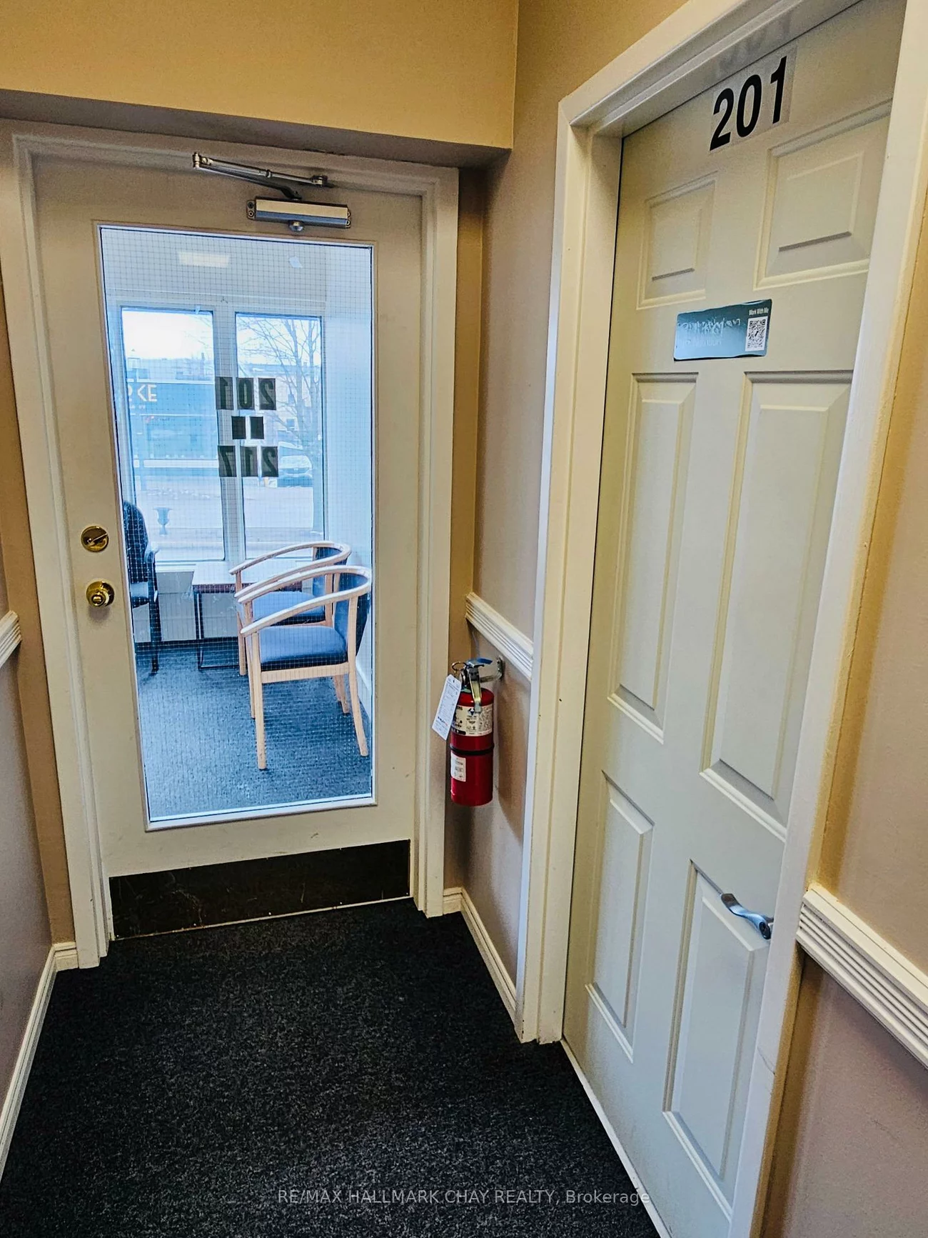 60, Collier, City Centre, Barrie