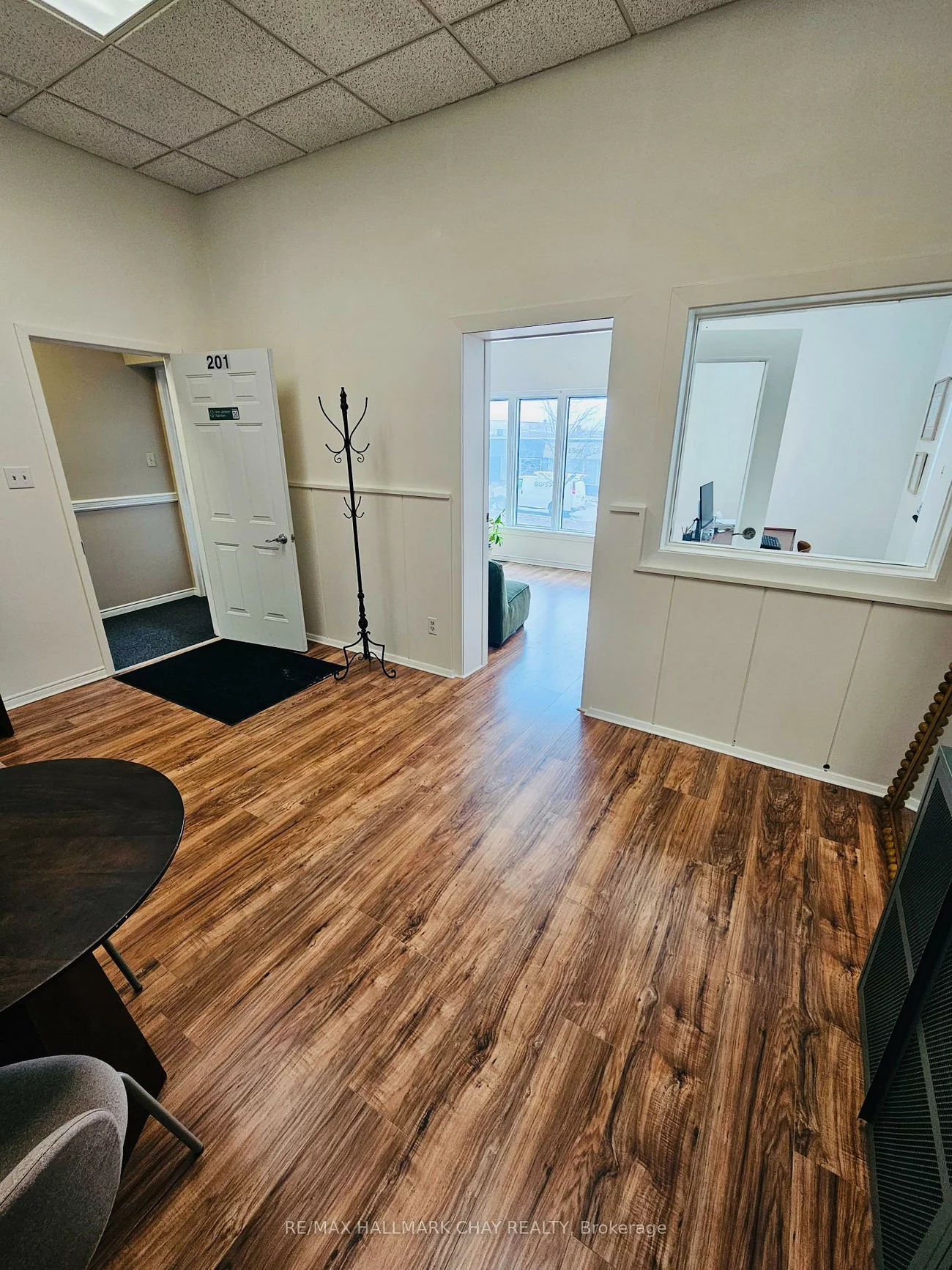 60, Collier, City Centre, Barrie