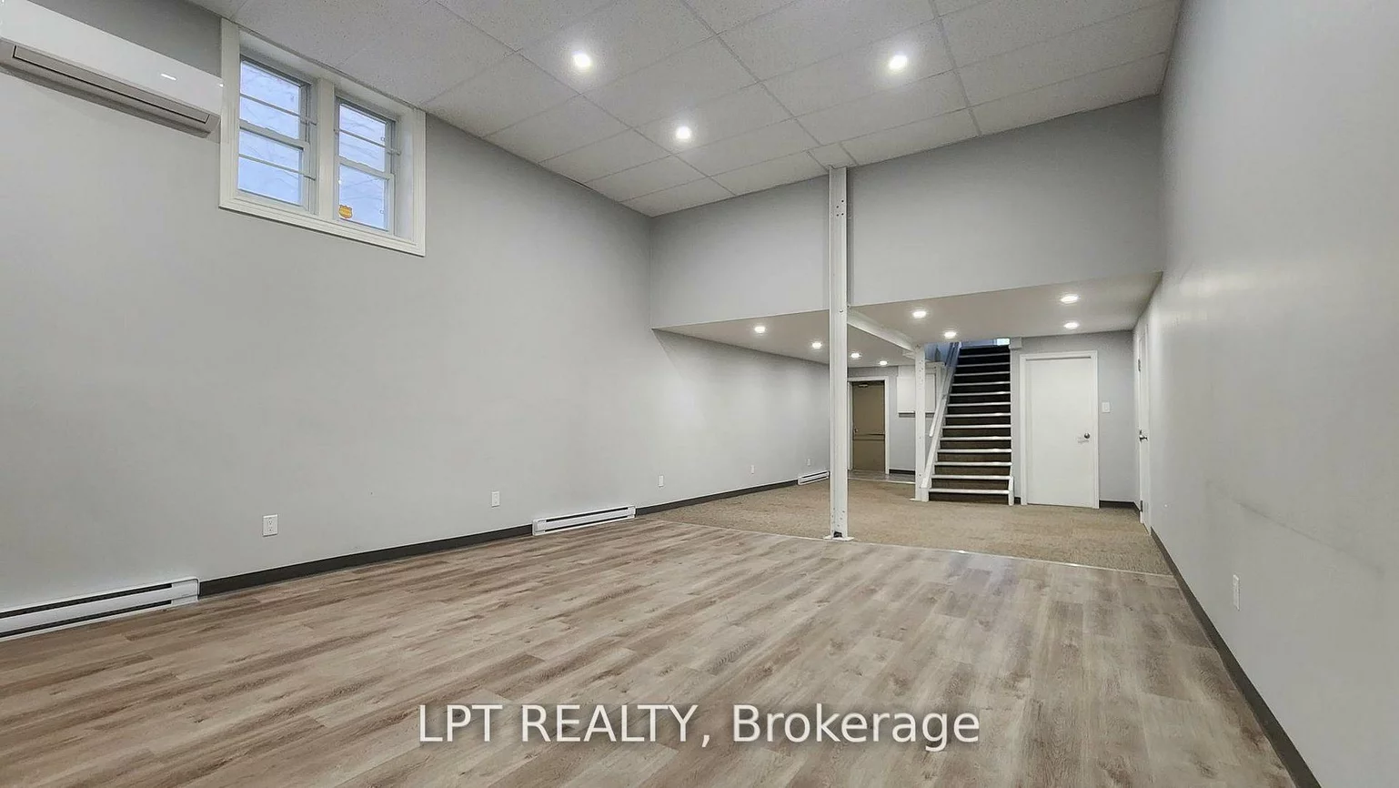 59, Collier, City Centre, Barrie