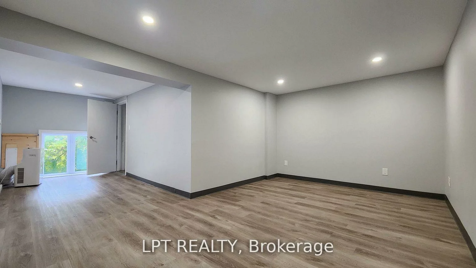 59, Collier, City Centre, Barrie