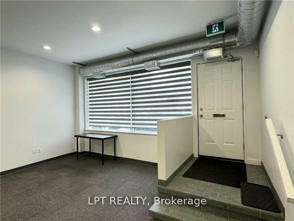 59, Collier, City Centre, Barrie