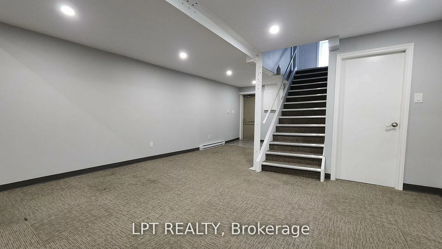 59, Collier, City Centre, Barrie