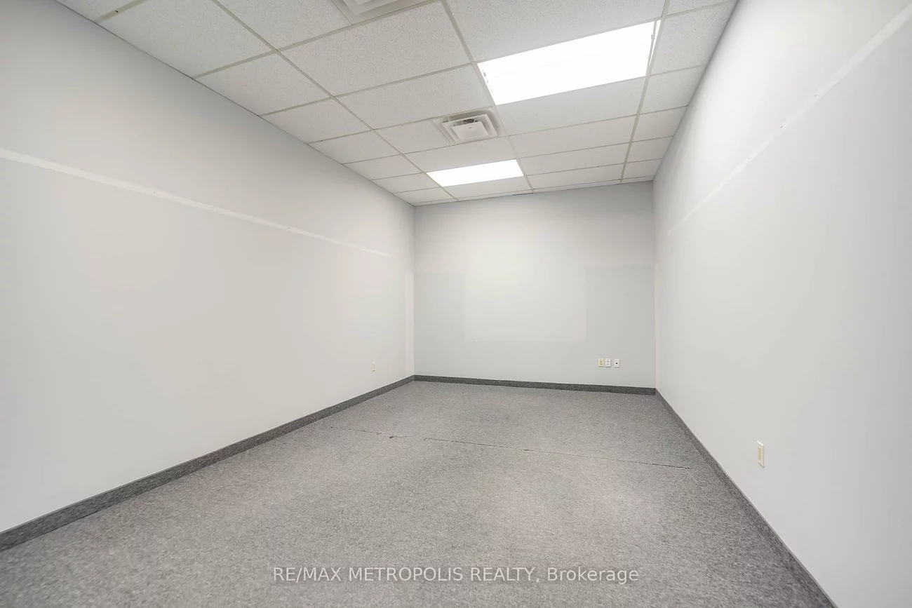 21, Essa, Allandale Centre, Barrie