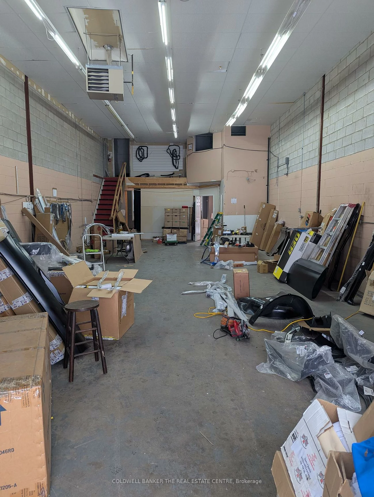 25, Saunders, 400 East, Barrie