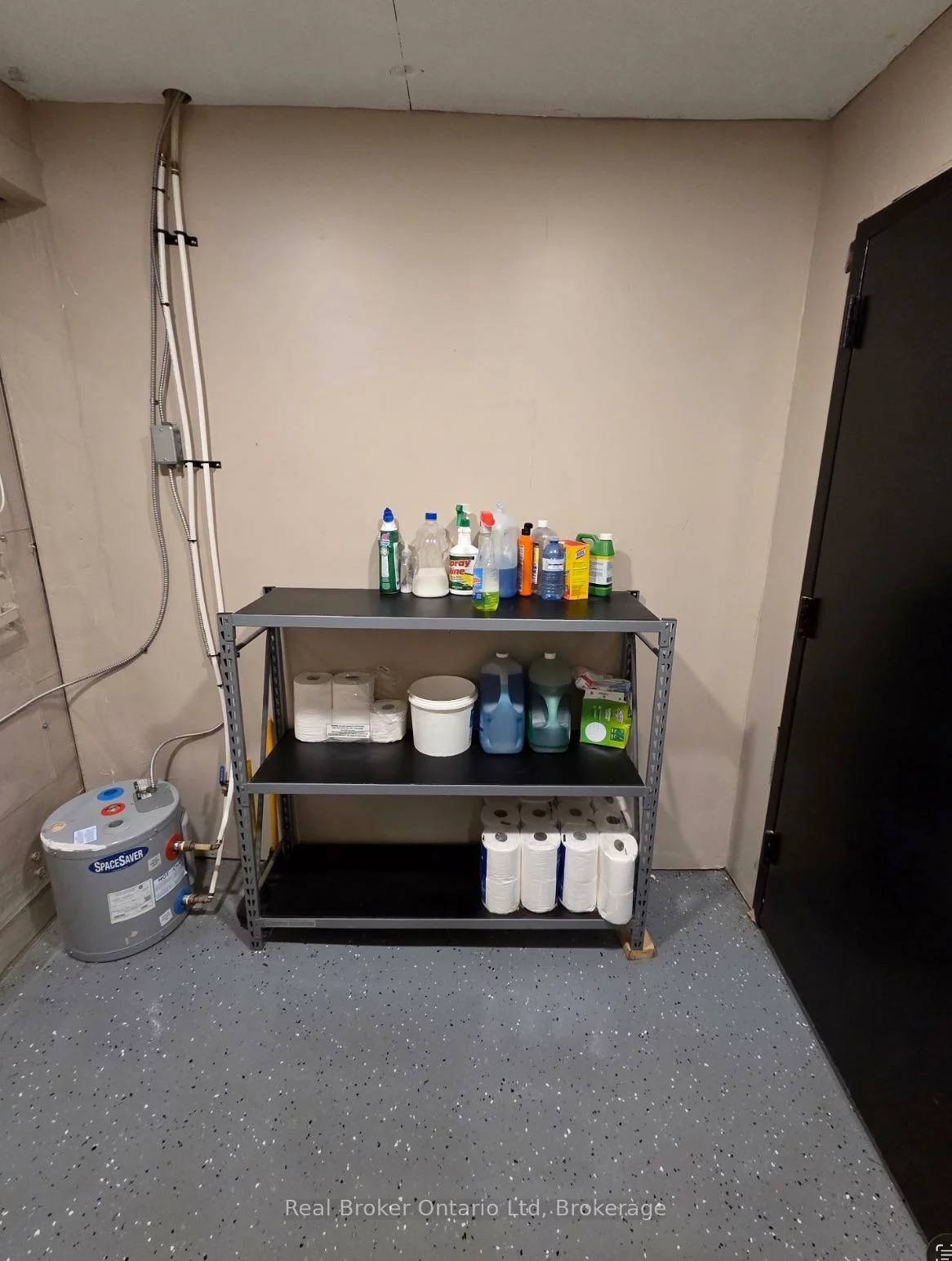 90, Anne, 400 North, Barrie