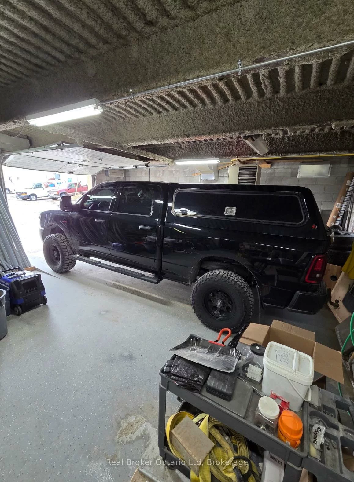 90, Anne, 400 North, Barrie