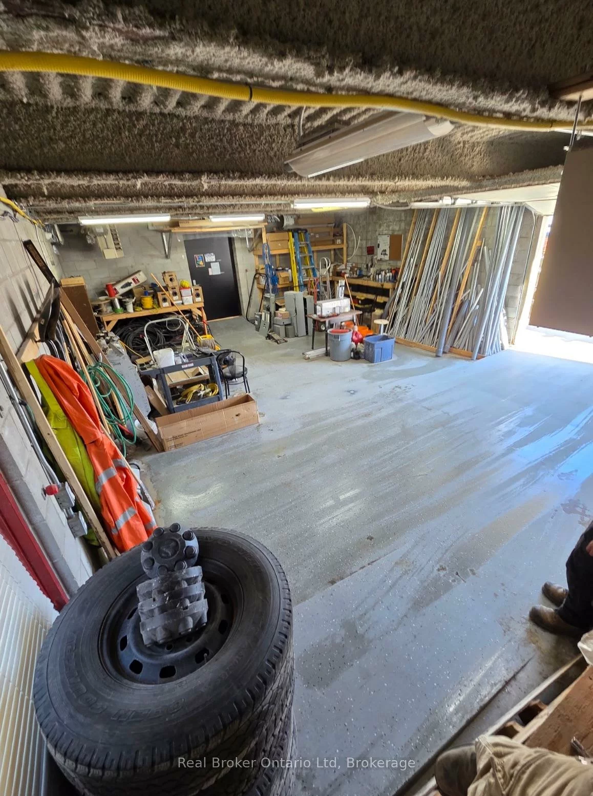 90, Anne, 400 North, Barrie